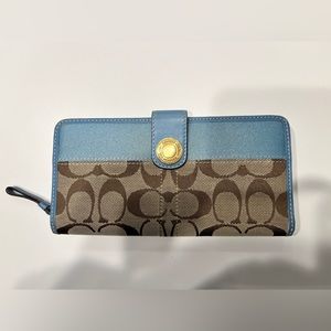 Coach wallet